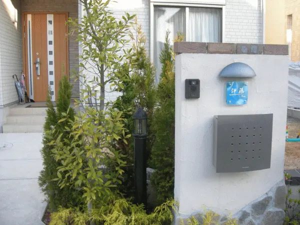 個性的なブルーのマーブル模様が特徴なガラス表札【hf-05】