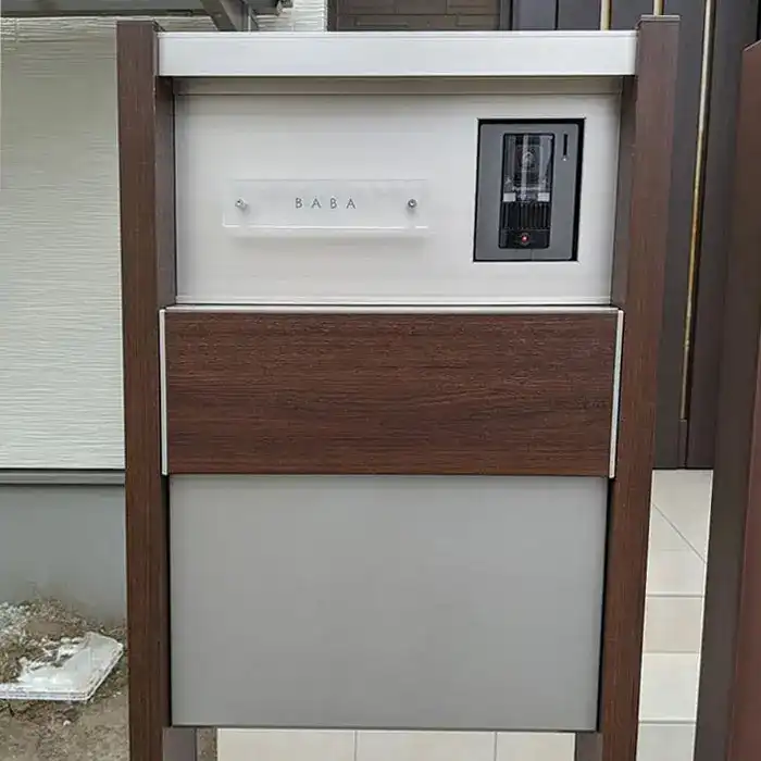 ガラス職人がつくる透明度の高い、まるで氷のようなガラス表札【hf-c01】