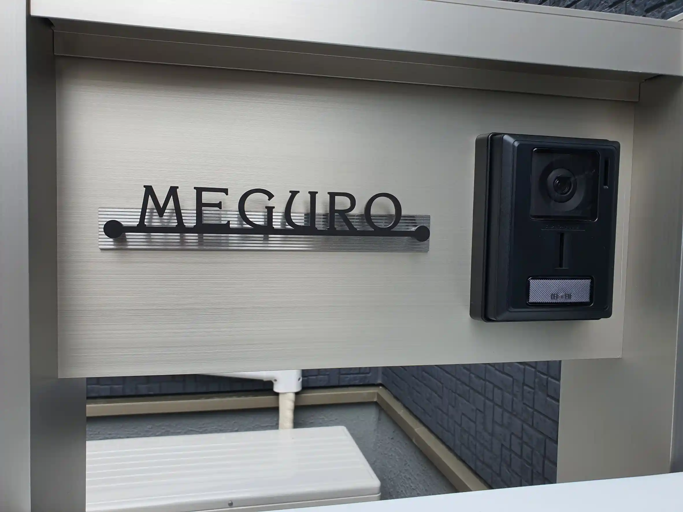 人気のカフェスタイル レーザーカットステンレス表札【LCS-03】