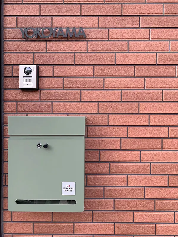 アンダーラインのないシンプルな切り文字レーザーカットステンレス表札【lcsr-01】