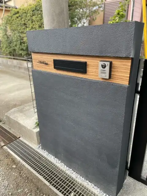 機能門柱に最適！コンパクトサイズのレーザーカットステンレス表札【LCSM-02】