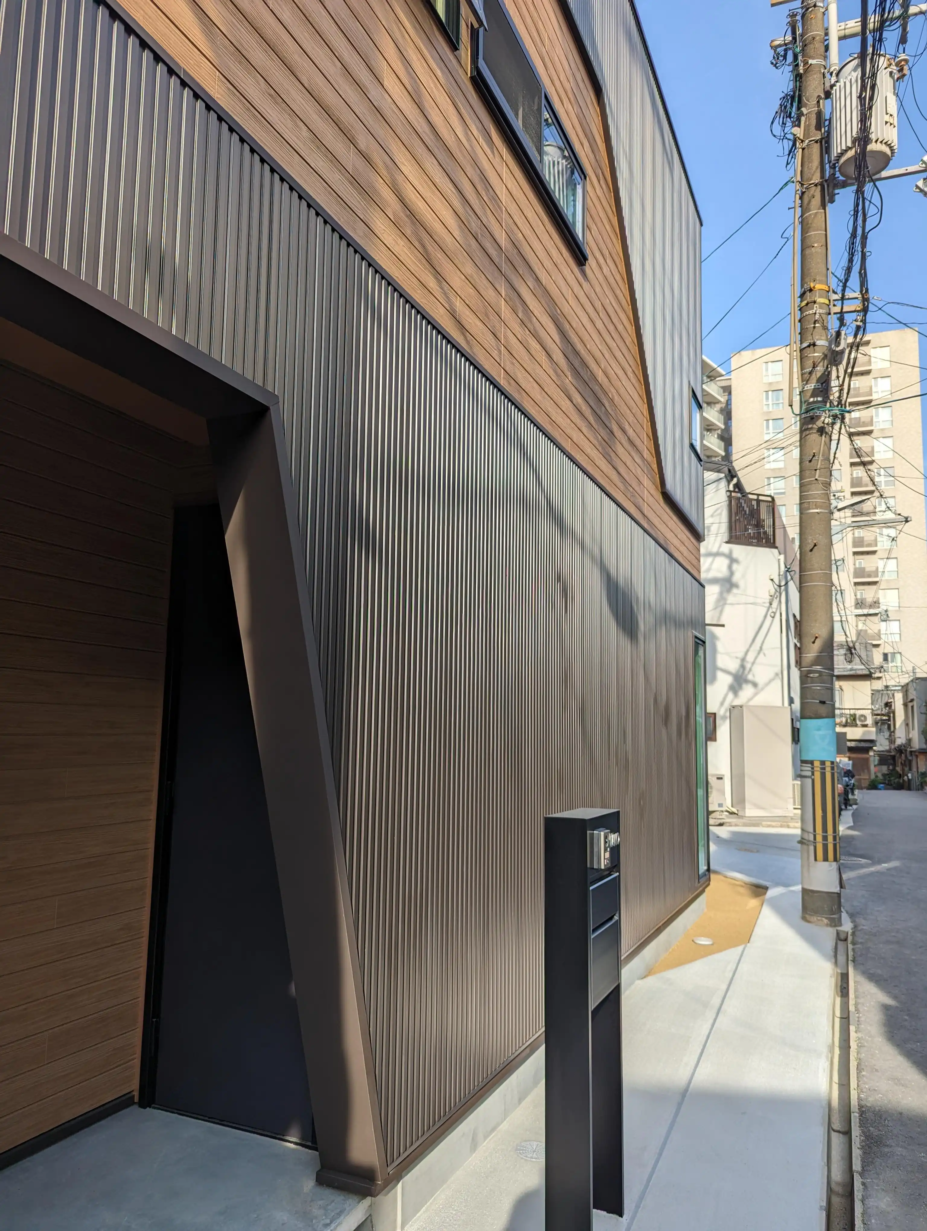 アンダーラインのないシンプルな切り文字レーザーカットステンレス表札【lcsr-01】