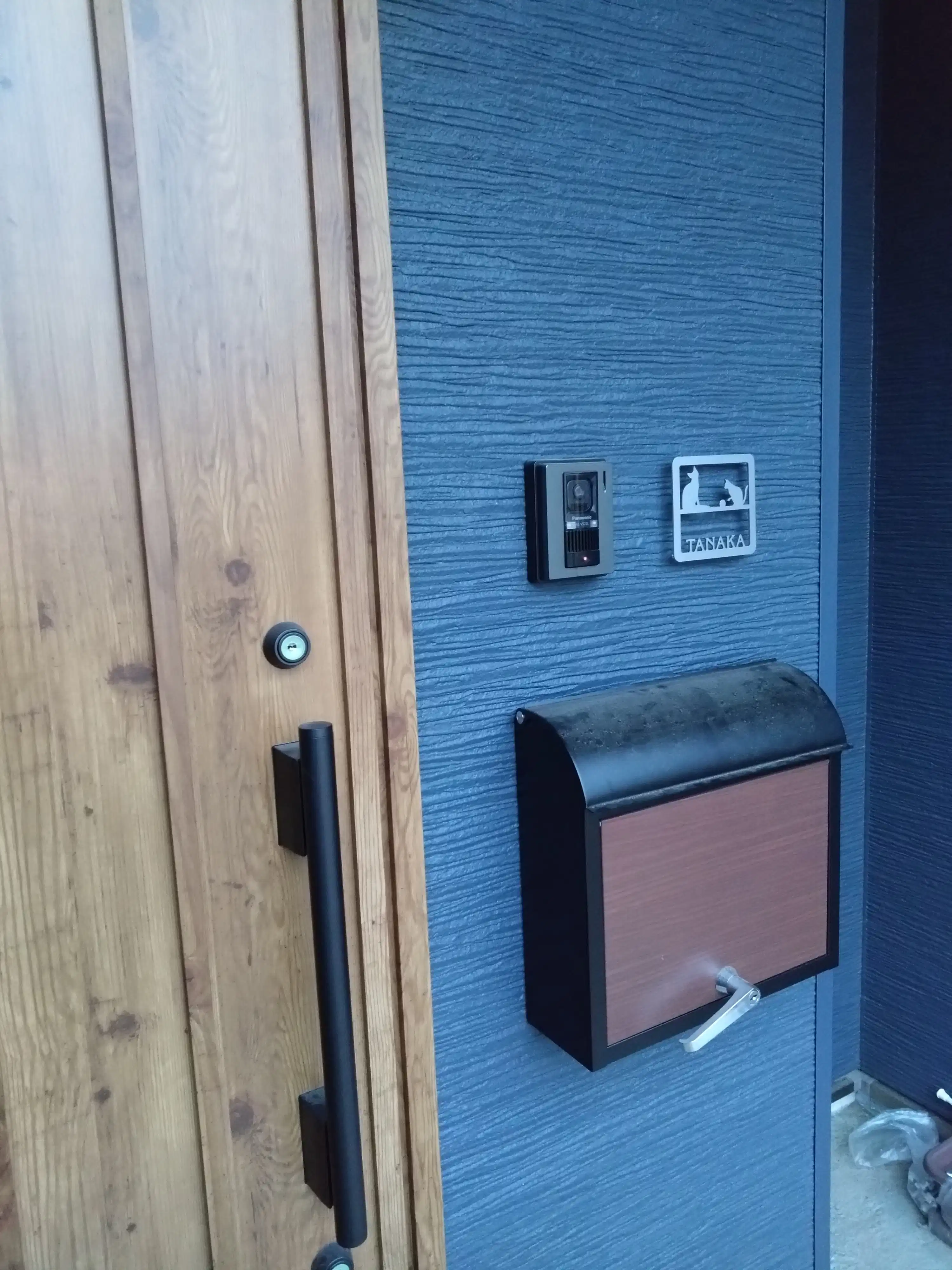 犬 猫 小鳥 ワンポイントや文字の配置が自由に選べる！かわいいレーザーカットステンレス表札【lcsa-01】