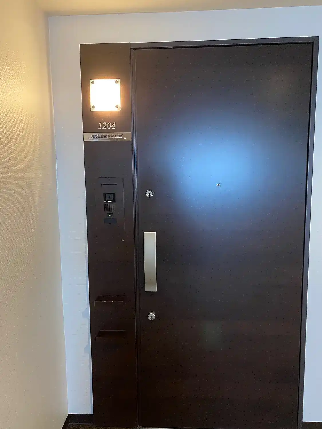 エントランスにひとつ上のクオリティを レーザーカット ステンレス マンション表札【LCSM-01】