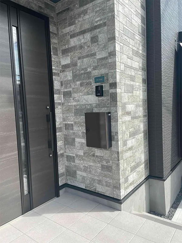 マットな質感が今っぽいニュアンスカラータイル表札【hsm-13b】