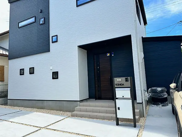 アンダーラインのないシンプルな切り文字レーザーカットステンレス表札【lcsr-01】