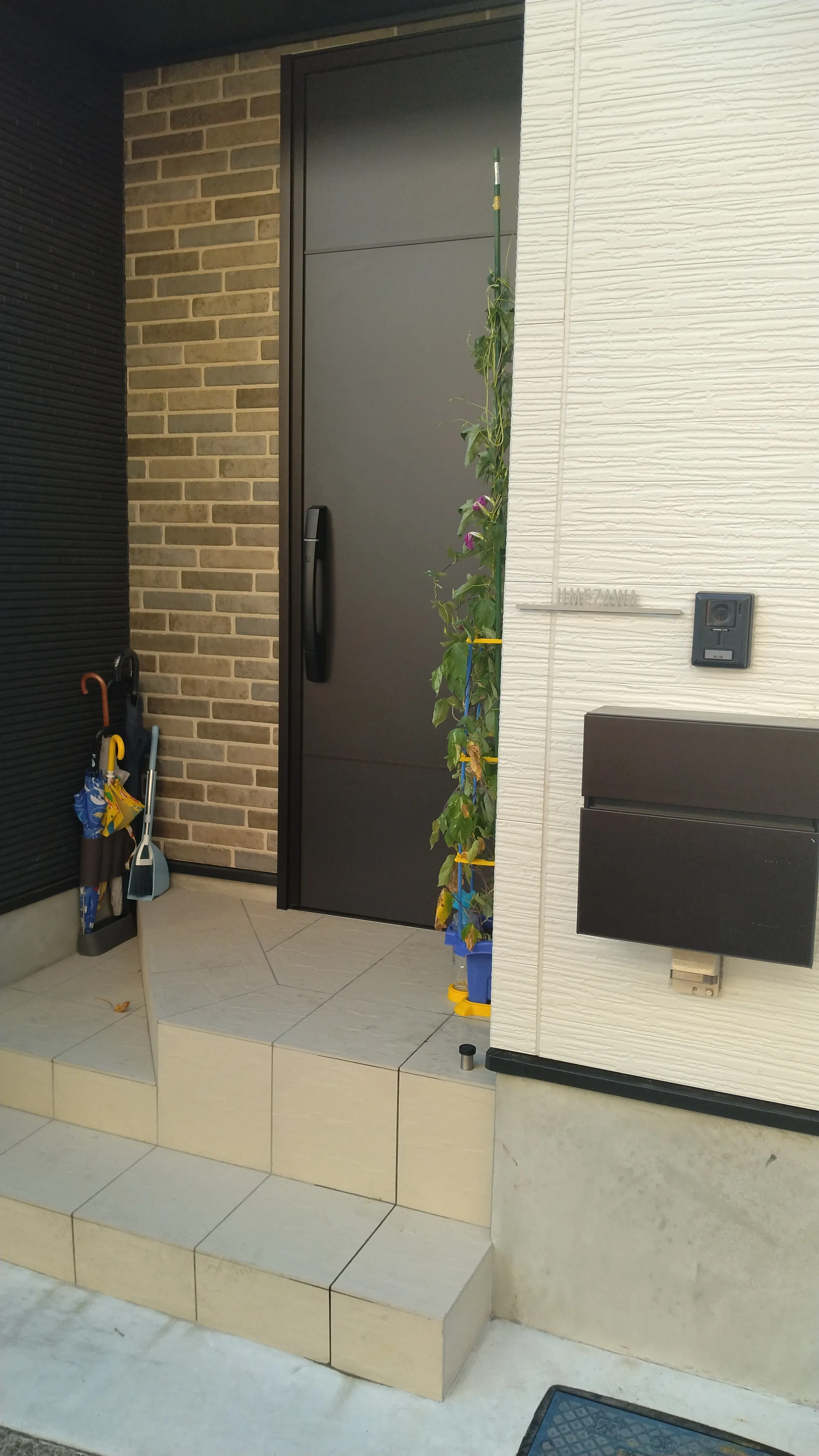 シンプルボーダーラインのレーザーカットステンレス表札【LCS-33】