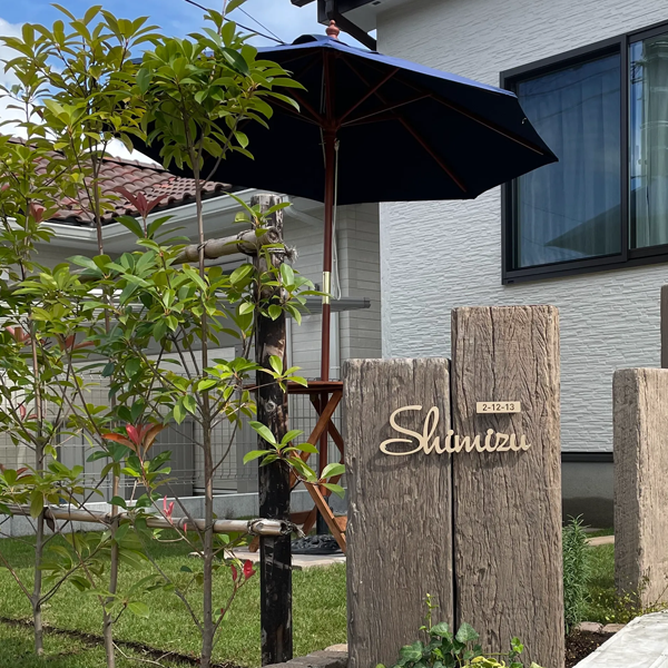 アンダーラインのないシンプルな切り文字レーザーカットステンレス表札【lcsr-02】