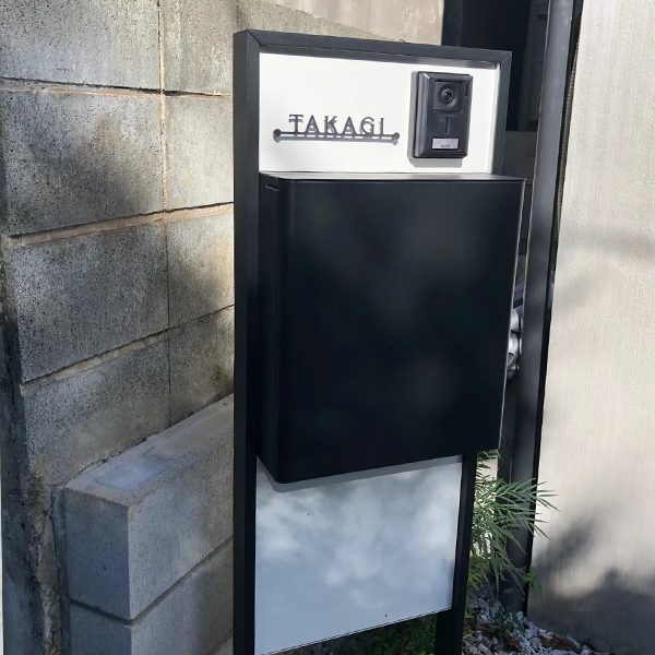 シンプルボーダーラインのレーザーカットステンレス表札【LCS-33】