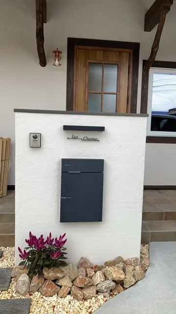 シンプルボーダーラインのレーザーカットステンレス表札【LCS-33】