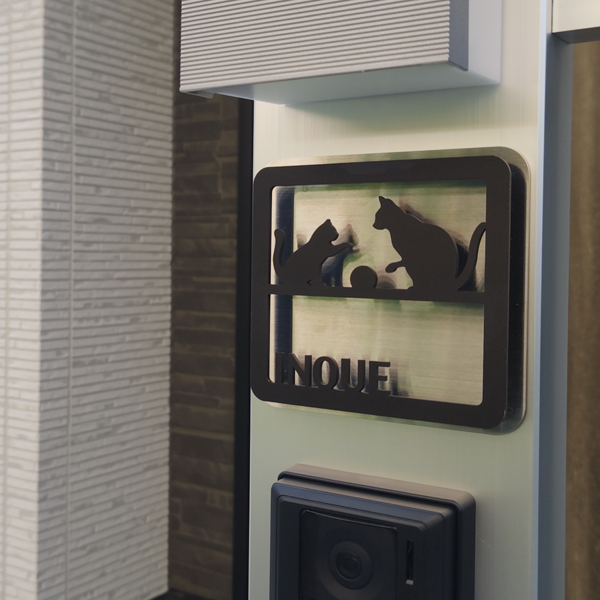 犬 猫 小鳥 ワンポイントや文字の配置が自由に選べる！かわいいレーザーカットステンレス表札【lcsa-01】