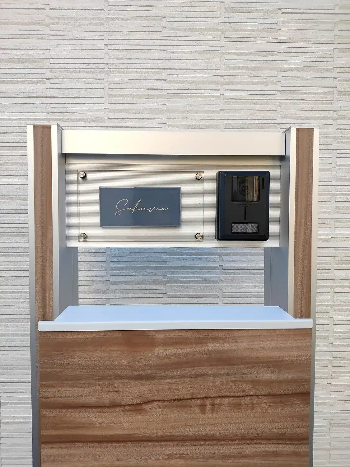 今っぽいニュアンスカラーが瑞々しいおしゃれなタイル表札【hsm-13】