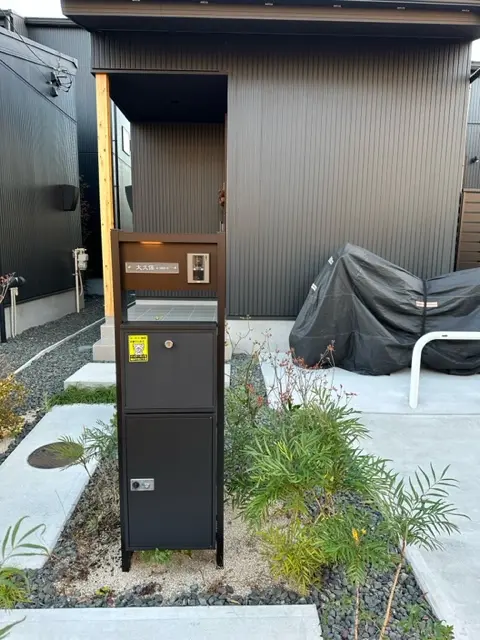 ガラス職人がつくる透明度の高い、まるで氷のようなガラス表札【hf-c01】