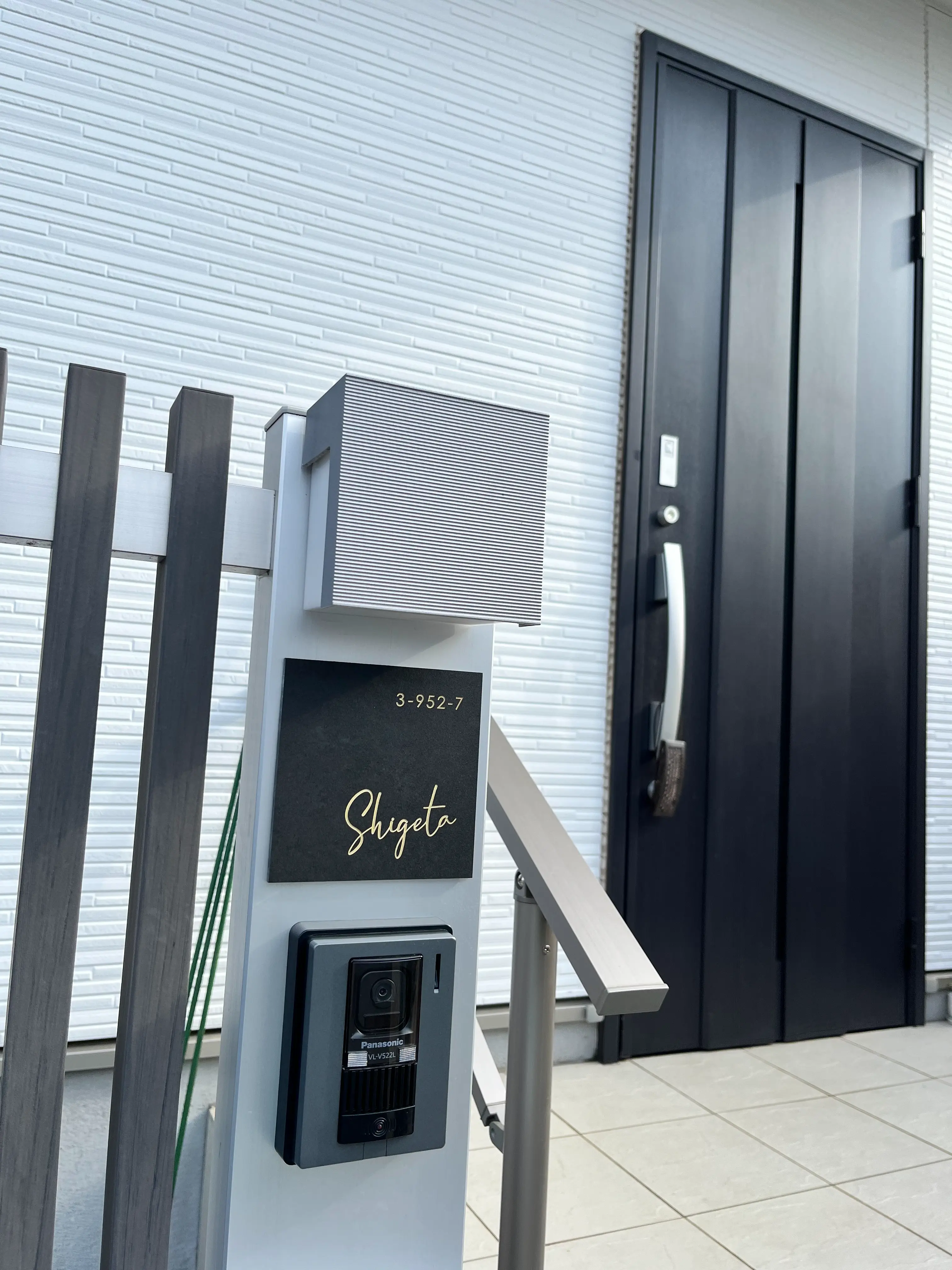 ペタっと貼れる上質なタイル表札 CALM カルム タイル表札【hsm-16】