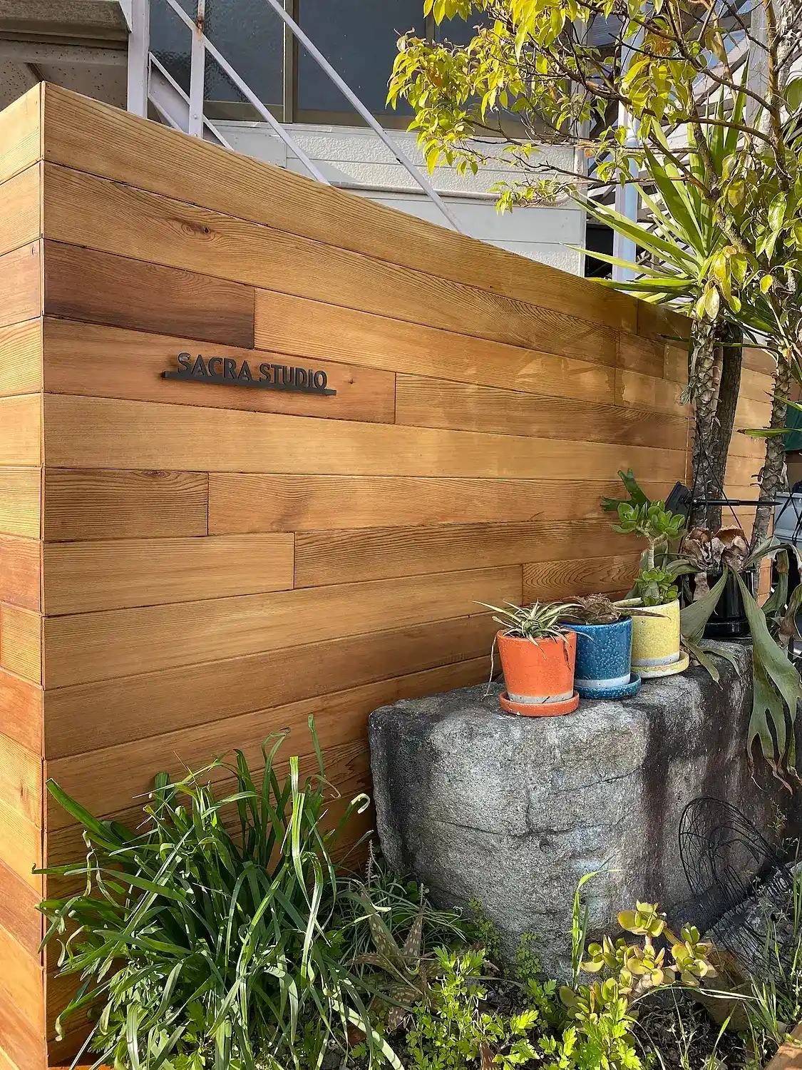 シンプルボーダーラインのレーザーカットステンレス表札【LCS-33】