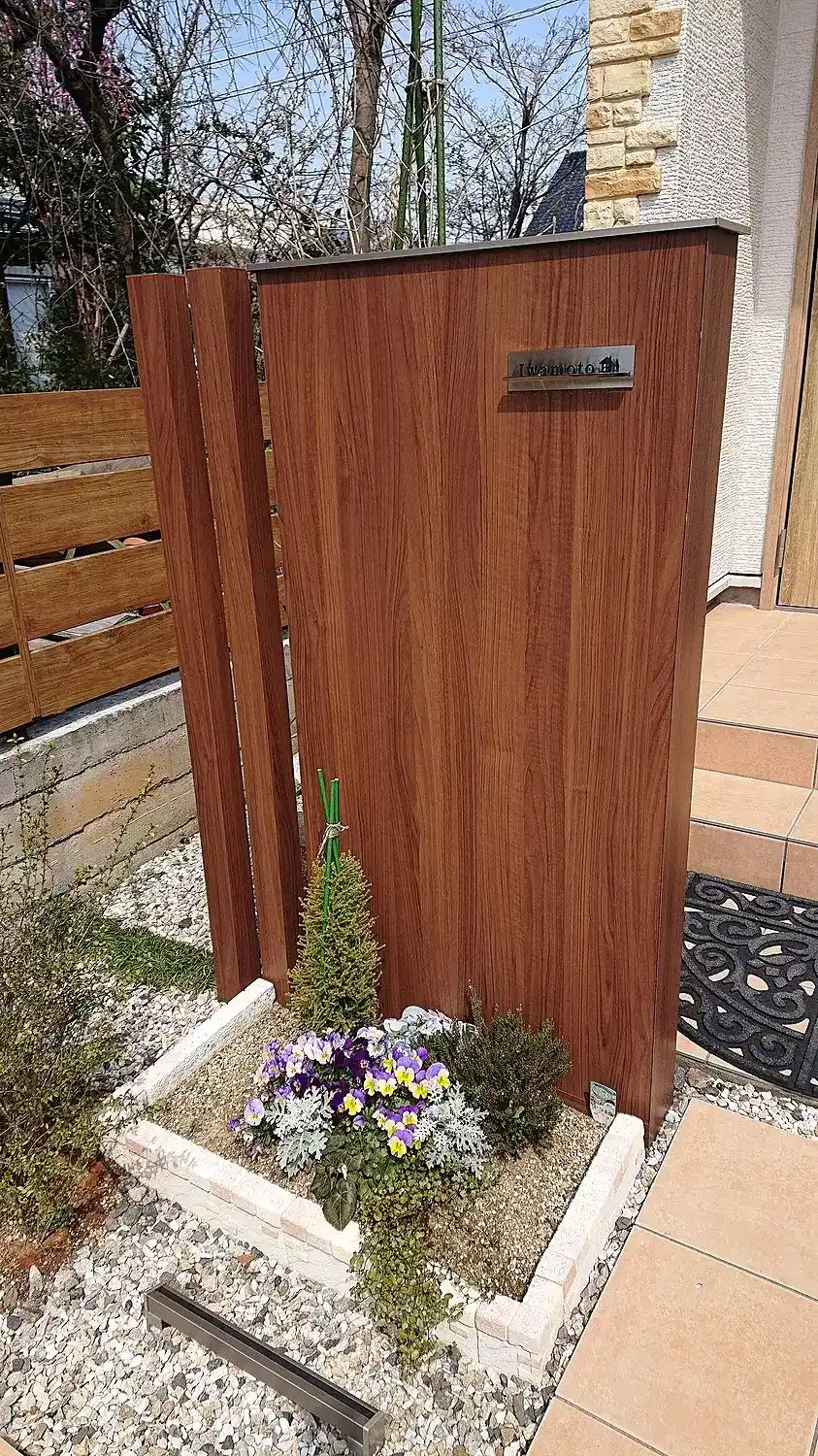 エントランスにひとつ上のクオリティを レーザーカット ステンレス マンション表札【LCSM-01】