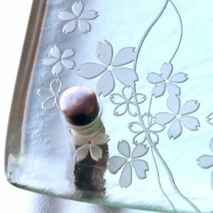 表札 ガラス 透明ガラスに繊細な桜が舞い踊るガラス表札【HF-117-sakura】