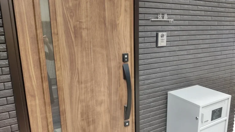 シンプルボーダーラインのレーザーカットステンレス表札【LCS-33】