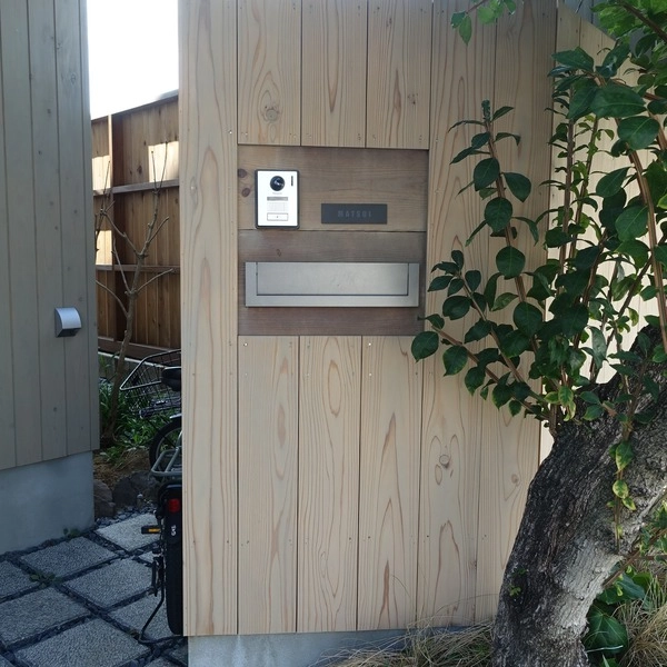 ペタっと貼れる上質なタイル表札 CALM カルム タイル表札【hsm-16】