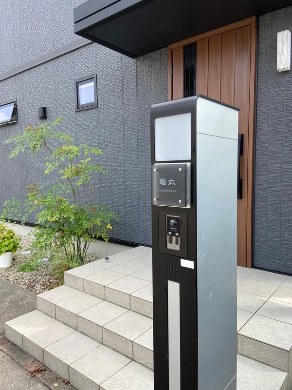 ガラス職人がつくる透明度が高く清々しく清潔感のあるガラス表札【hf-c02】