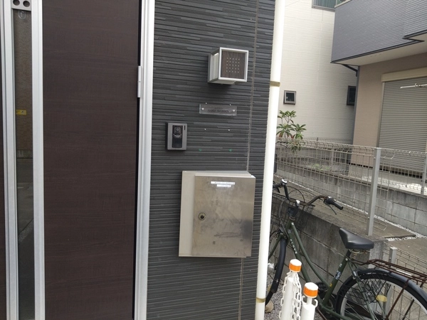 ガラス職人がつくる透明度の高い、まるで氷のようなガラス表札【hf-c01】