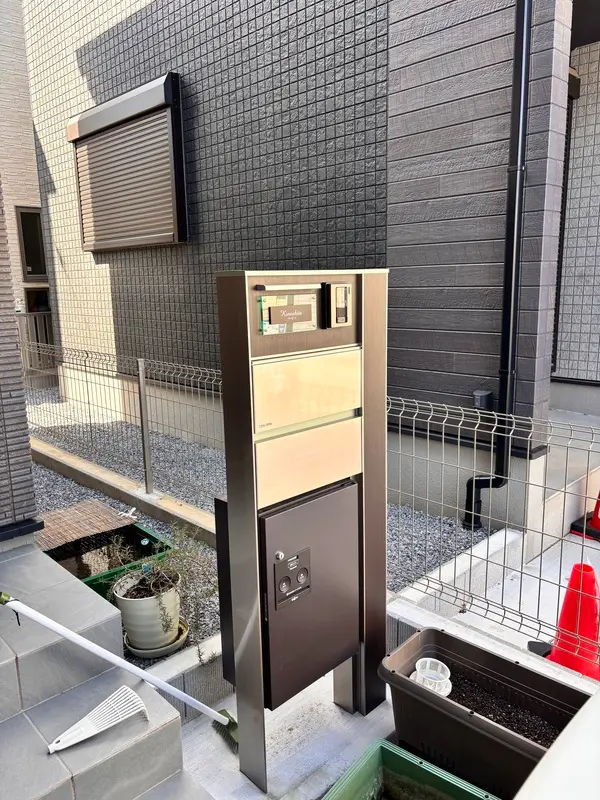 ペタっと貼れる上質なタイル表札 CALM カルム タイル表札【hsm-16】