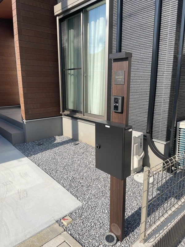 ペタっと貼れる上質なタイル表札 CALM カルム タイル表札【hsm-16】