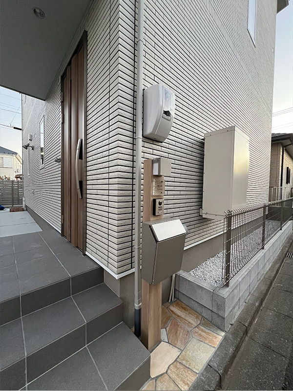 ガラス職人がつくる透明度が高く清々しく清潔感のあるガラス表札【hf-c02】